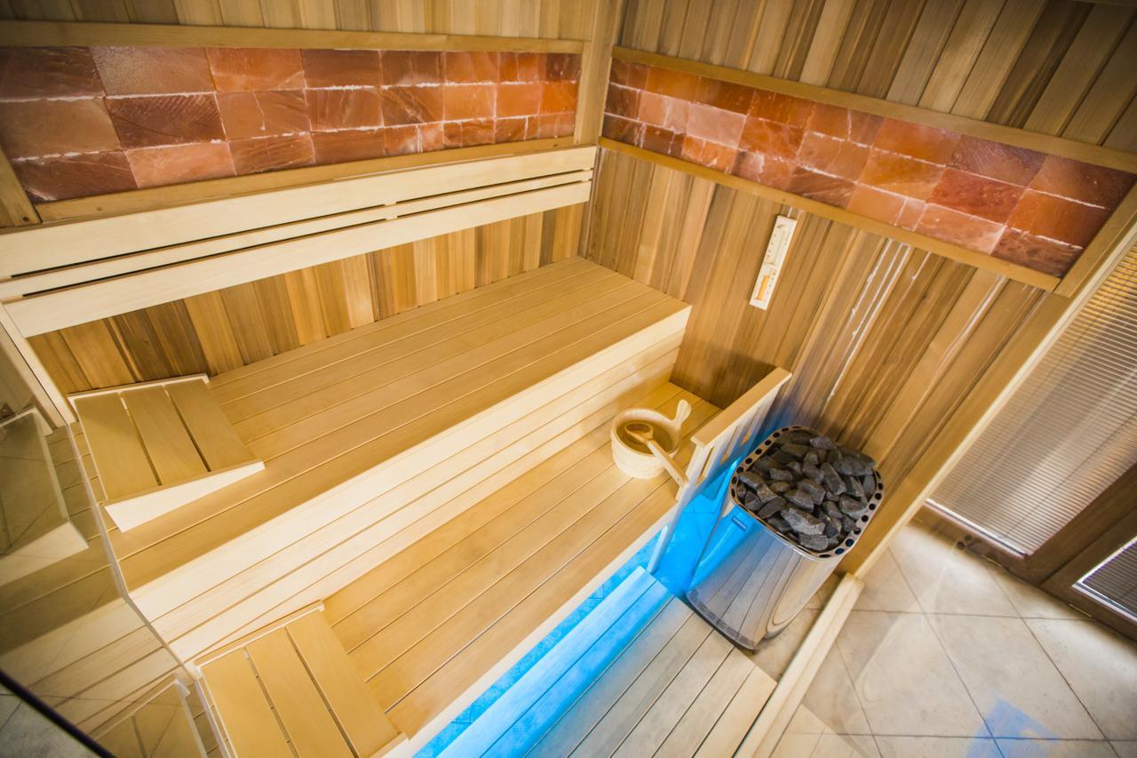 Pole Position Beach Hotel Balatonszarszo Ngoại thất bức ảnh